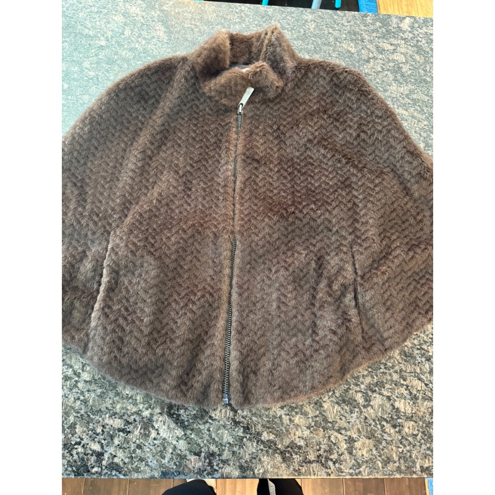 Belle Fare‎ Brown Faux Fur Zip Front Cape Poncho Chevron Textured One Size NEW